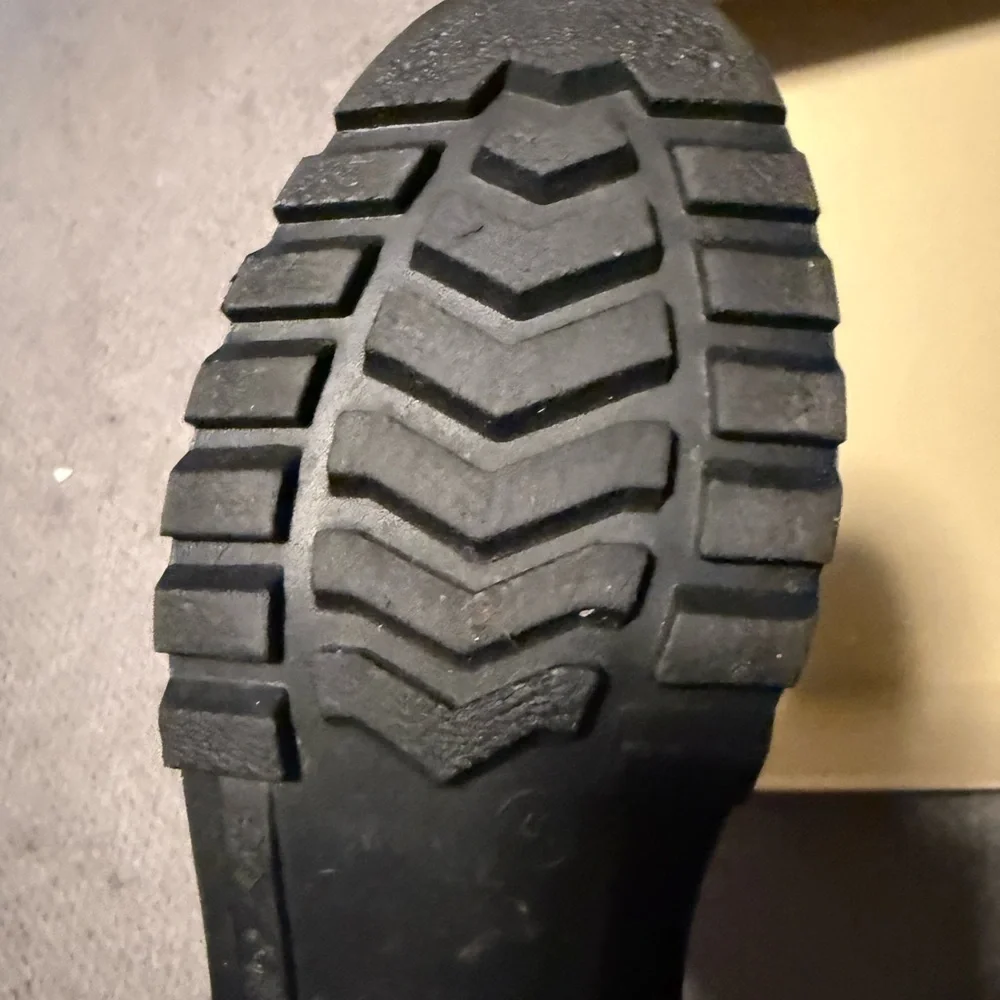 Burberry Tan and Black Very pretty Patterned Women's Rain Boots - Picture 8 of 10